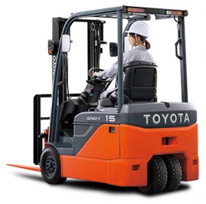 xe nâng điện Toyota 8FBE 10